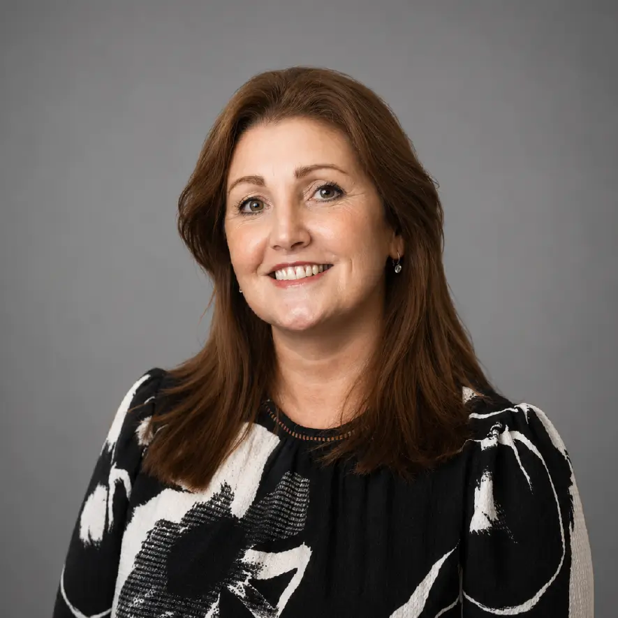 mandie brittion headshot (1)